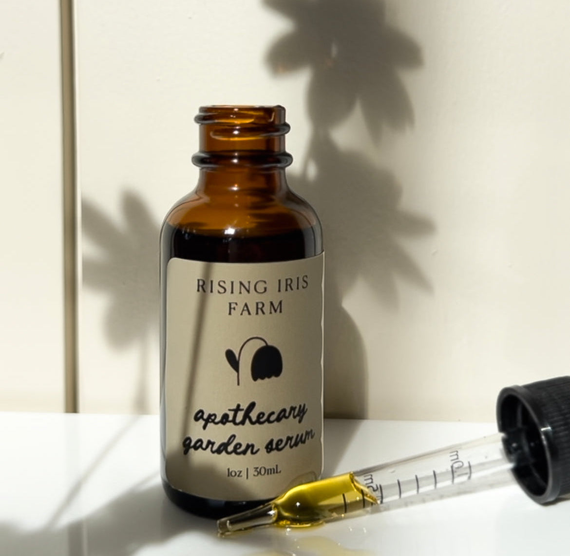 Apothecary Garden Serum: Plump. Smooth. Glow.